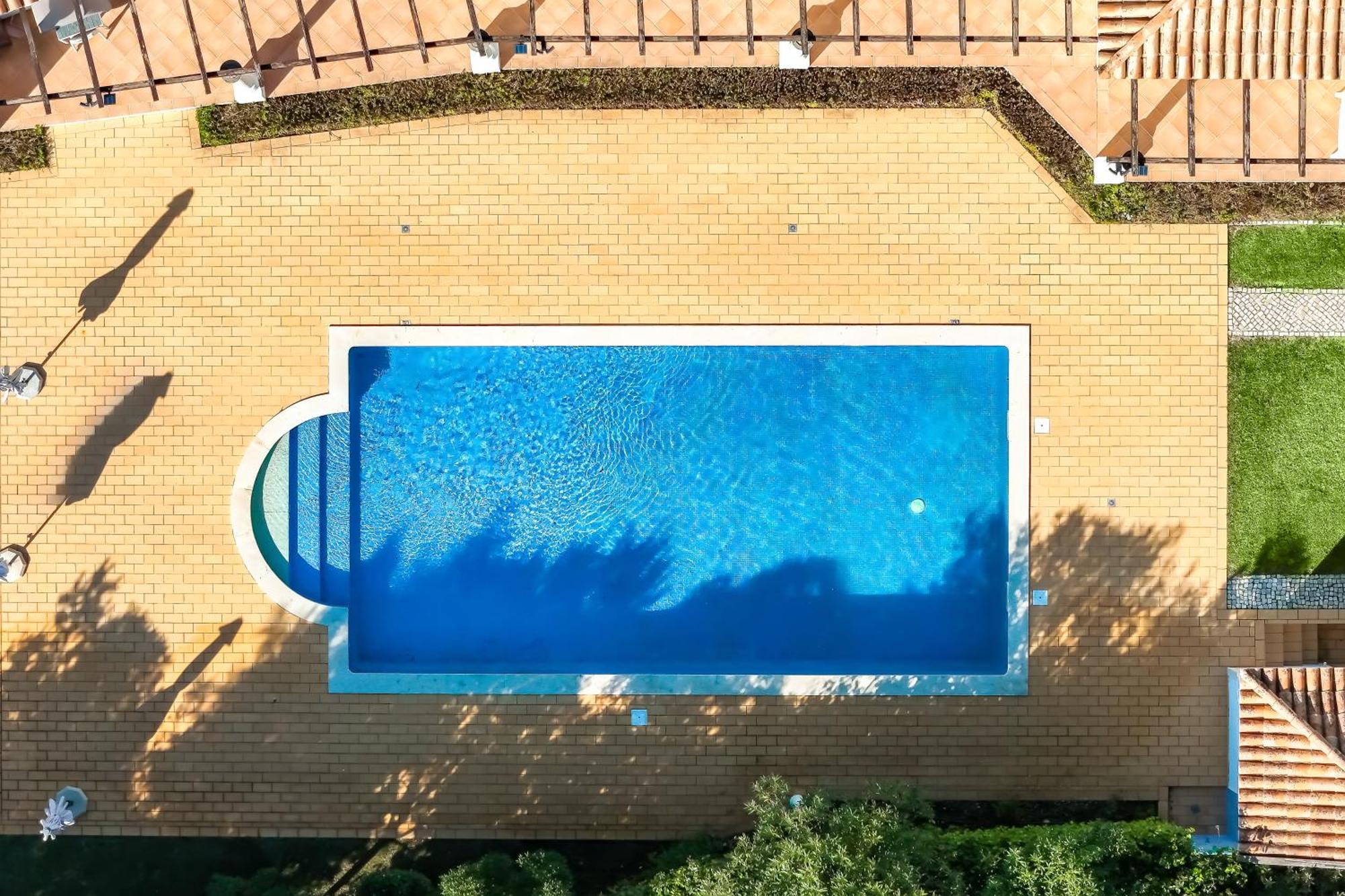 Exclusive Villa Toulouse With Pool In Falesia Algarve Αλμπουφέιρα Εξωτερικό φωτογραφία